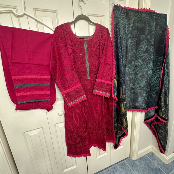 Tonight Sale only ‼️Dikhawa hot pink embroidered luxury Salwar Kameez size 24” - Picture 1 of 15